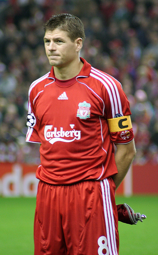 8 steven gerrard.jpg