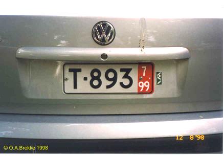 893.jpg